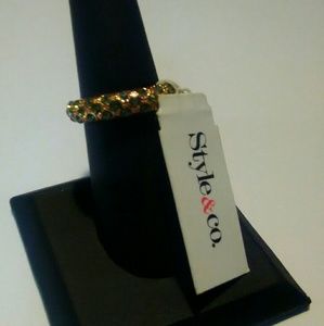 Emerald gold band